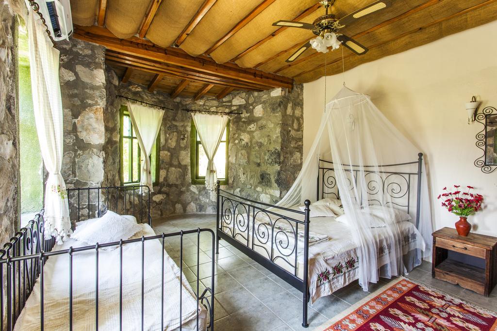 Bed and Breakfast Otantik Tas Ev Dalaman Exterior foto